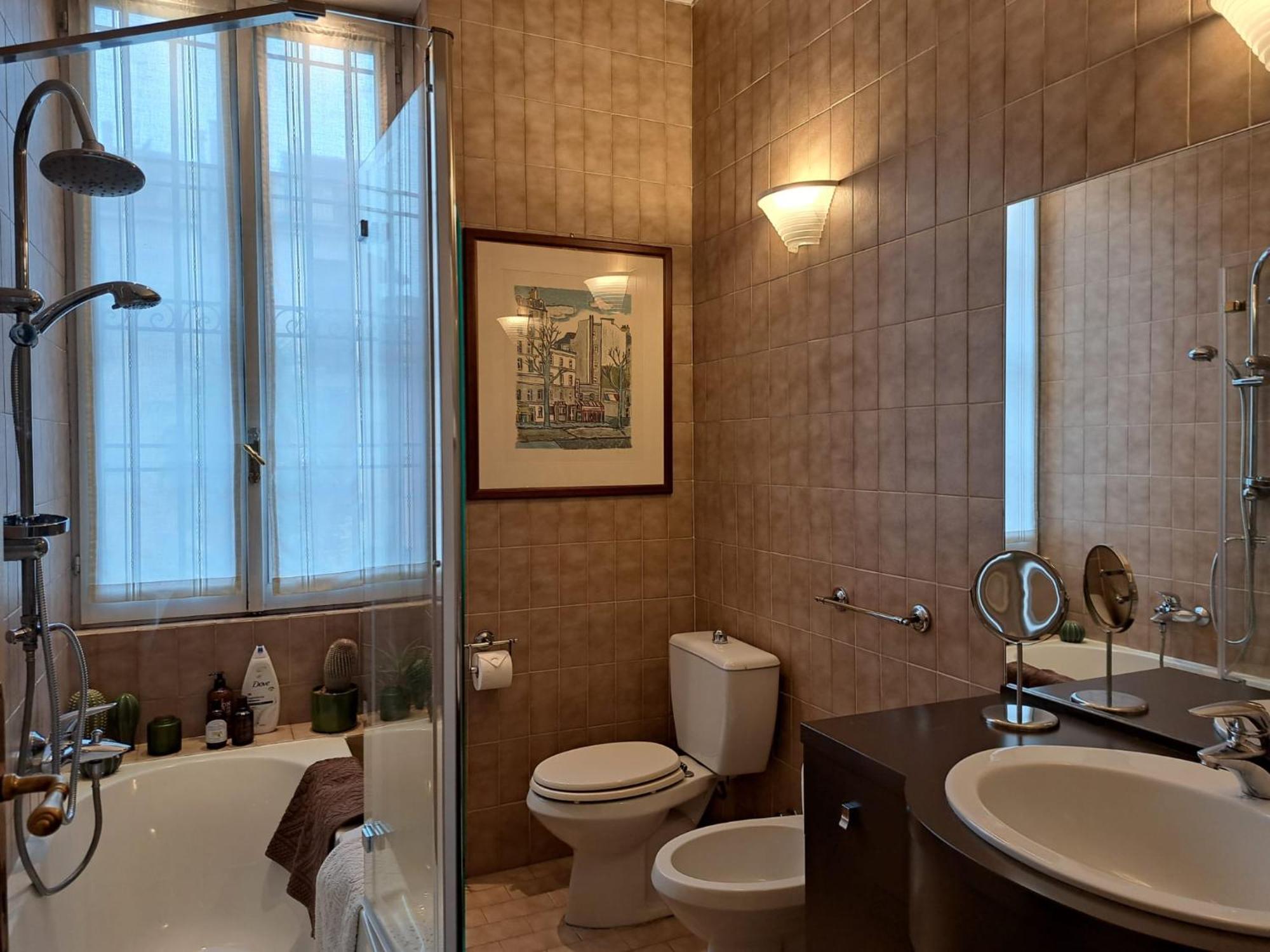Casa Mari - Free Secure Parking, Breakfast, Private Bathroom, Wifi, Garden, Aircon, 3 Min Walk To Metro And Train Station 밀라노 외부 사진